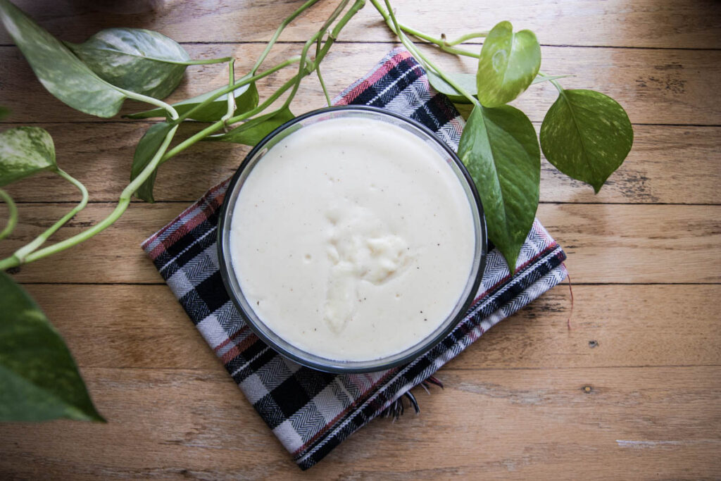 Besciamella fatta in casa. Immagine scheda ricetta.