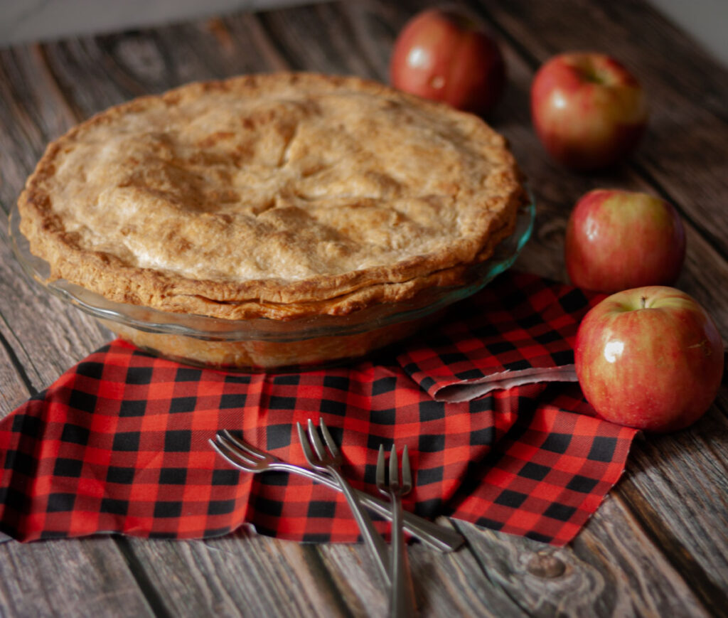 Ricetta apple pie originale americana: la torta di mele di Nonna Papera,  con varianti